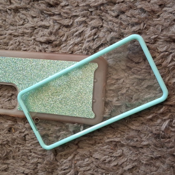 Lot of 2 EUC Samsung A53 cases w/ screen protectors - Picture 3 of 7